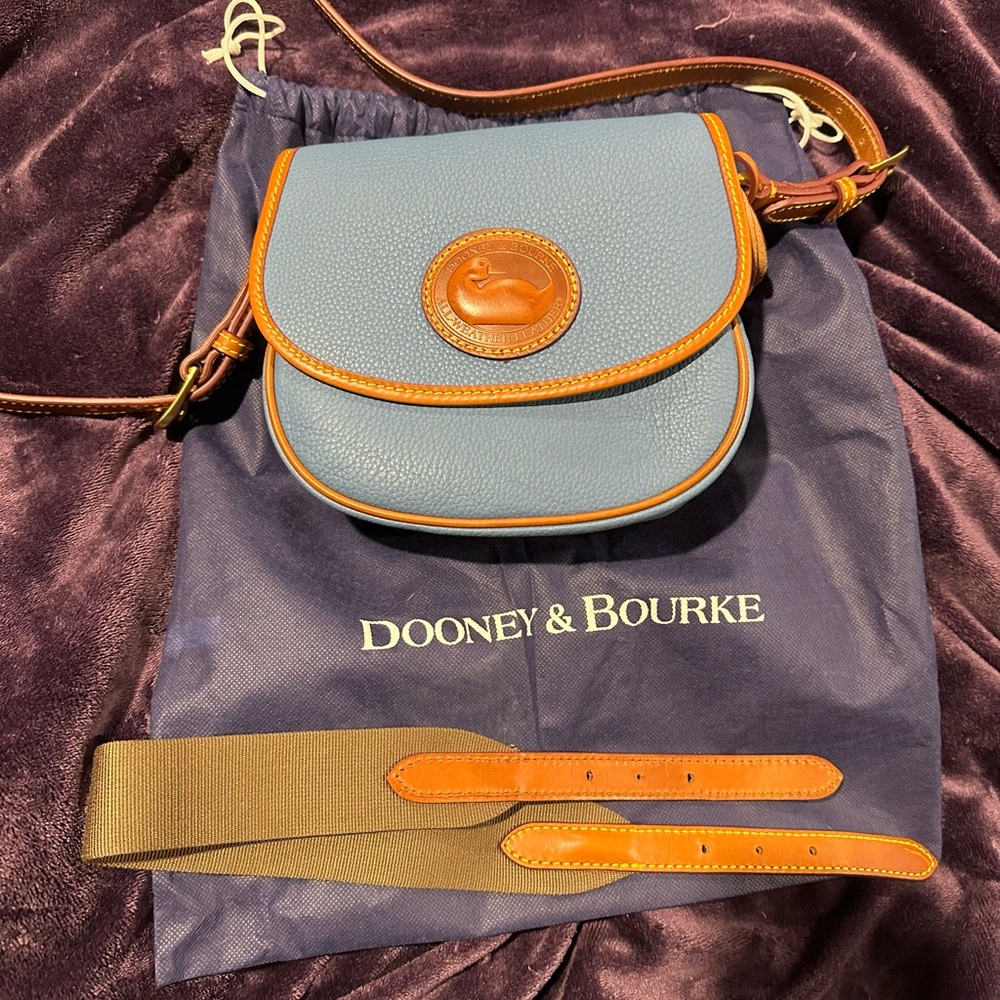 Dooney & Bourke 3.0 Crossbody Saddle Bag Purse